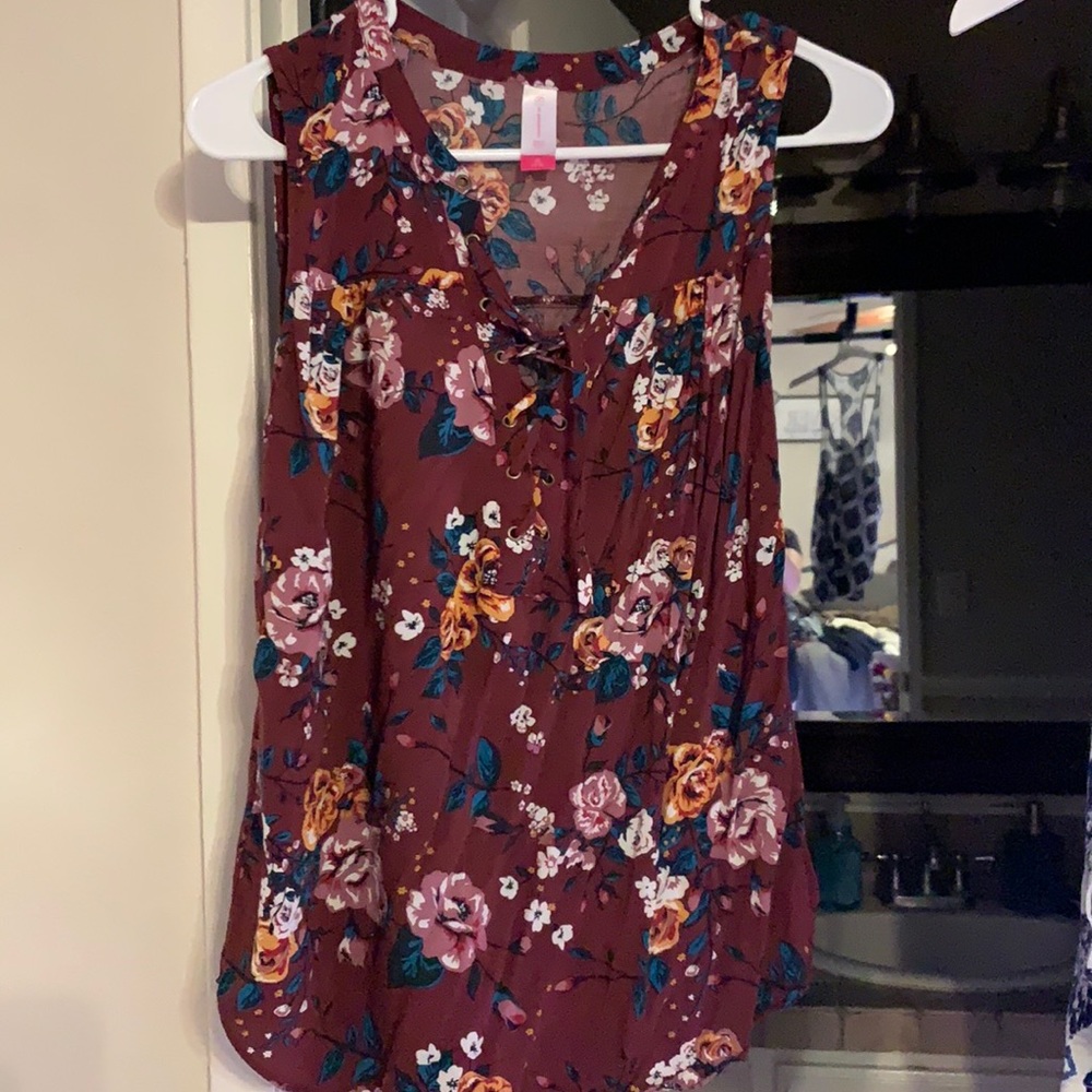 Red floral top